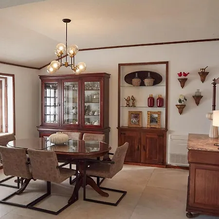 Casa De Cardido بيت للعطل *