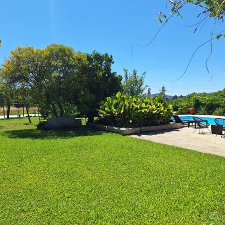 Casa De Cardido بيت للعطل *