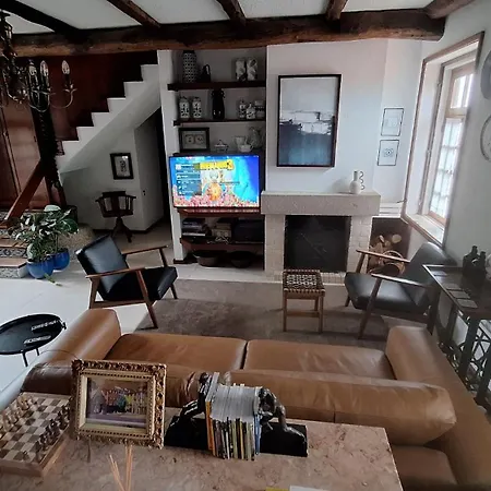 Casa De Cardido غيمارايش